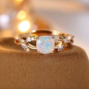 NEW 18k Gold White Opal Diamond Ring Band